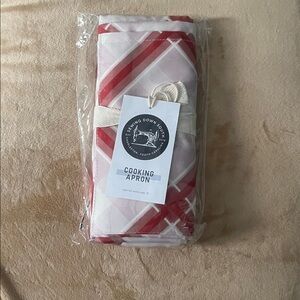 (Sewing Down )South Red & White Checked Cooking Apron !!